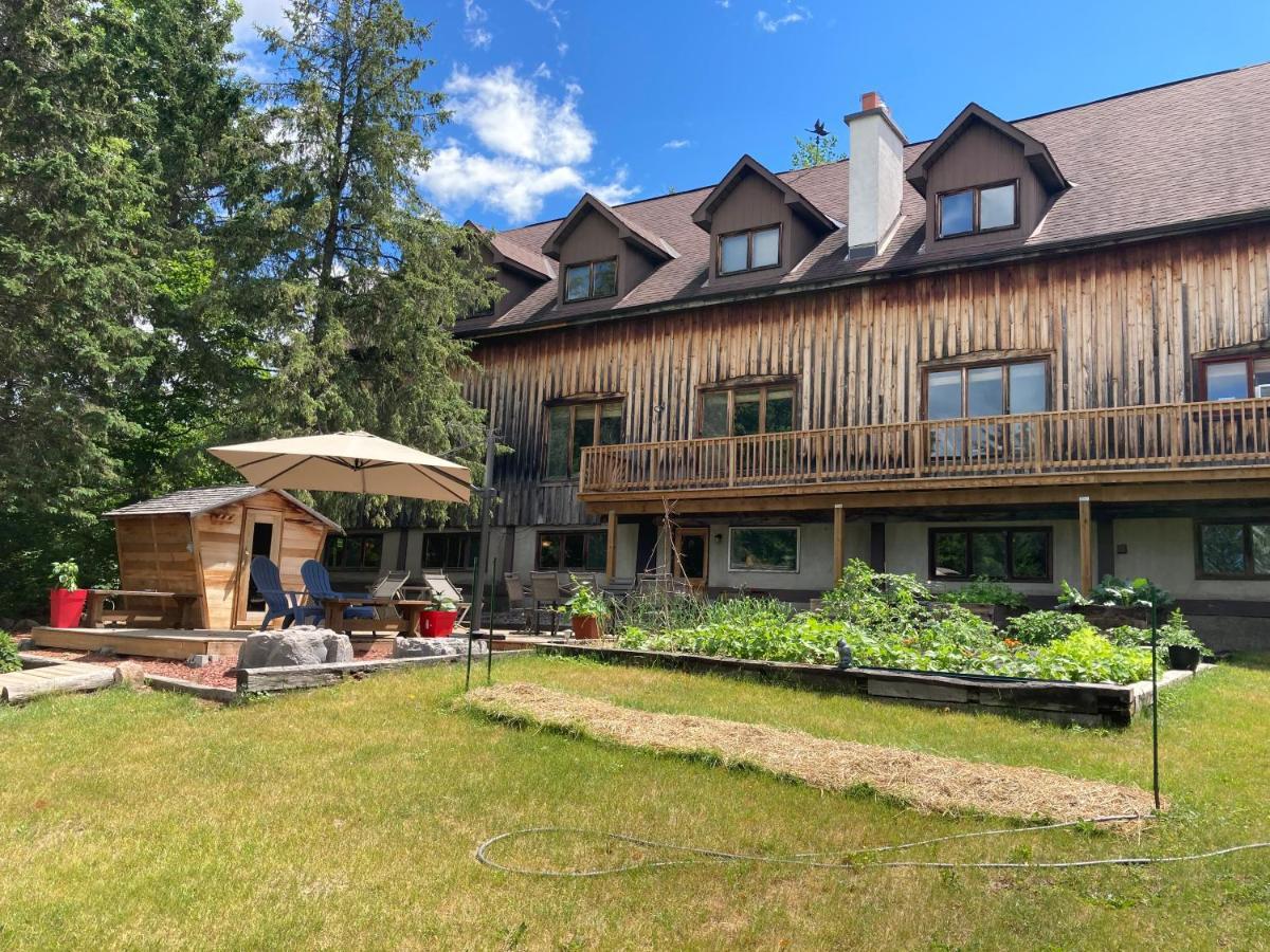 La Grange Country Inn Wakefield Εξωτερικό φωτογραφία