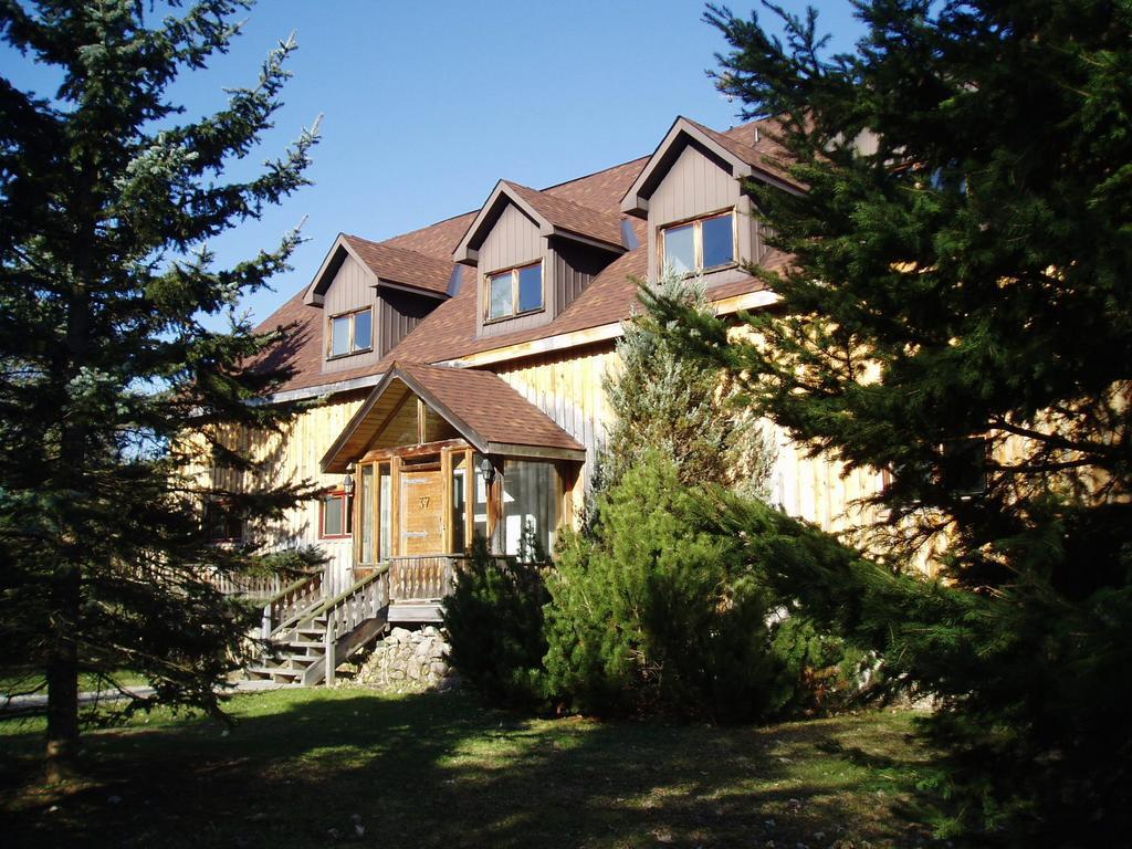 La Grange Country Inn Wakefield Εξωτερικό φωτογραφία