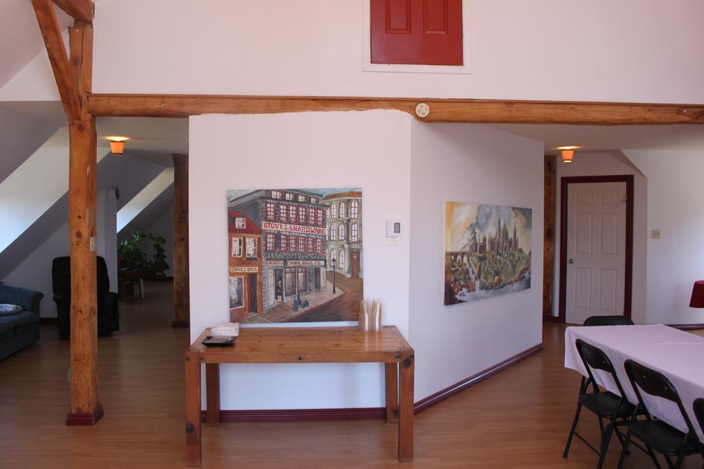 La Grange Country Inn Wakefield Εξωτερικό φωτογραφία