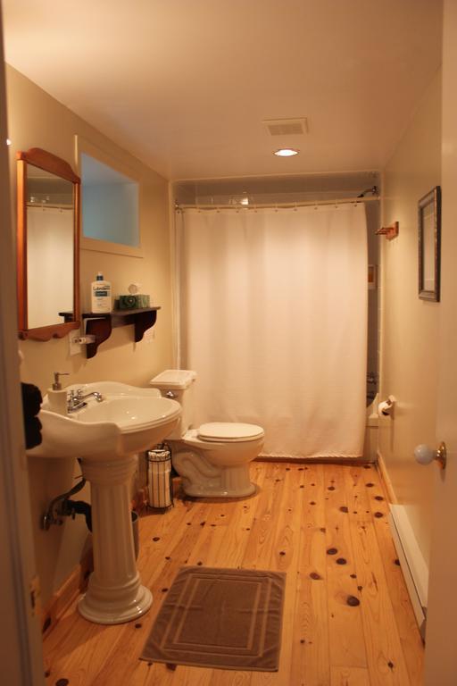 La Grange Country Inn Wakefield Εξωτερικό φωτογραφία