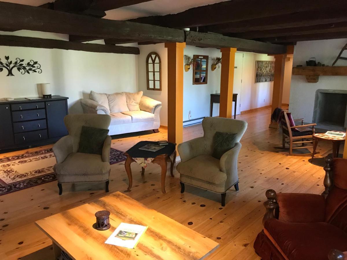 La Grange Country Inn Wakefield Εξωτερικό φωτογραφία